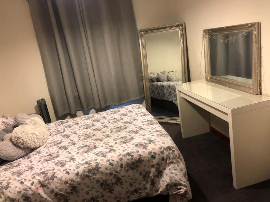 Nevis Apartment Located In Fort William Centre Экстерьер фото
